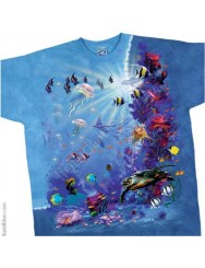 Уникальный подводным мир прямо на Вашей футболке. Не забываем надевать тапочки, кораллы довольно остры!